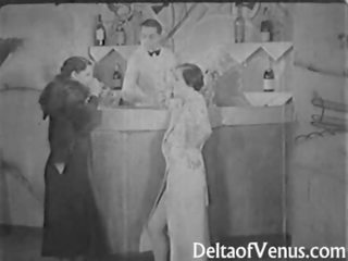 Giltigt tappning vuxen film 1930s - kvinna kvinnlig manlig trekanter
