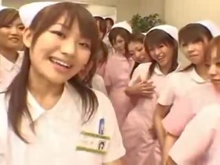 Aasialaiset sairaanhoitajat nauttia seksi video- päällä toppi